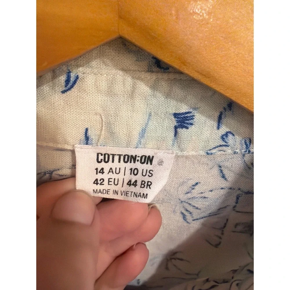 Men's Button Down Linen Blend Shirt  Size 10 Tropical Palm Tree Blue Summer Vaca